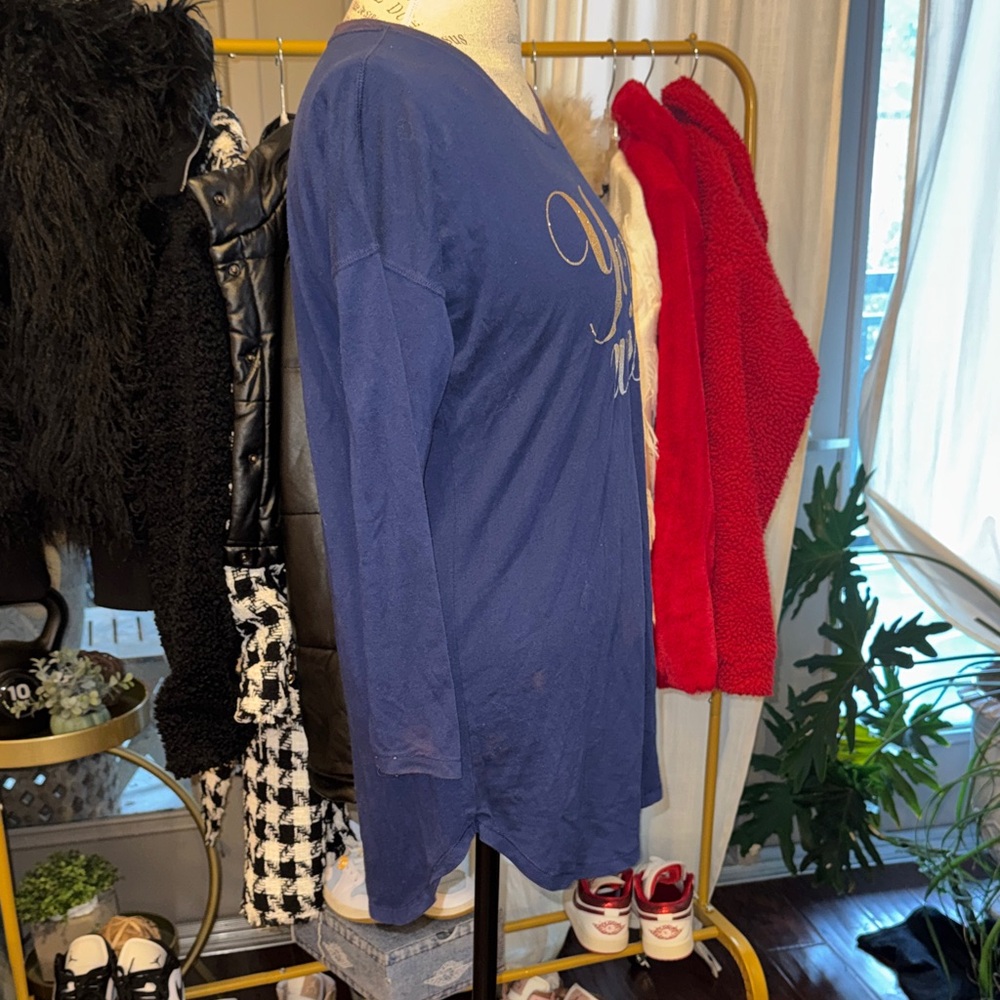 Victoria's Secret Navy Blue Long Sleeve Pajama Top - Picture 5 of 11